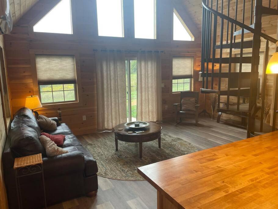 Cozy 1 Bedroom Cabin In The Heart Of Jonesborough Exterior foto