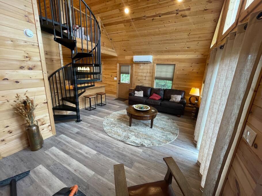Cozy 1 Bedroom Cabin In The Heart Of Jonesborough Exterior foto